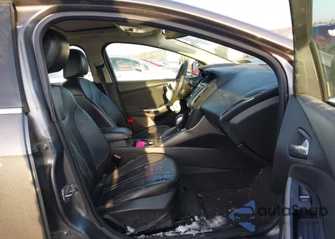 2009 Ford Focus Se из США, поврежденный, VIN 1FAHP35NX9W108582